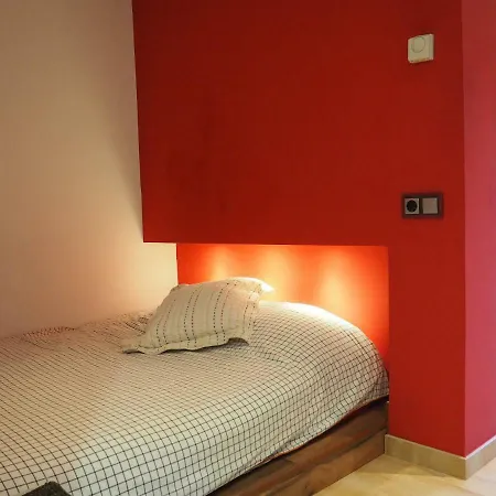 apartamento aislado jardín y piscina Apartamento Sant Andreu de Llavaneres