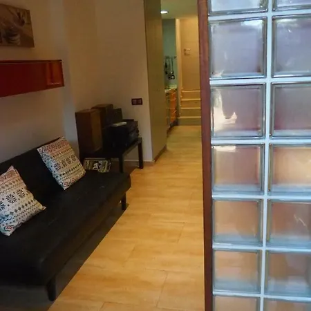 apartamento aislado jardín y piscina Apartamento